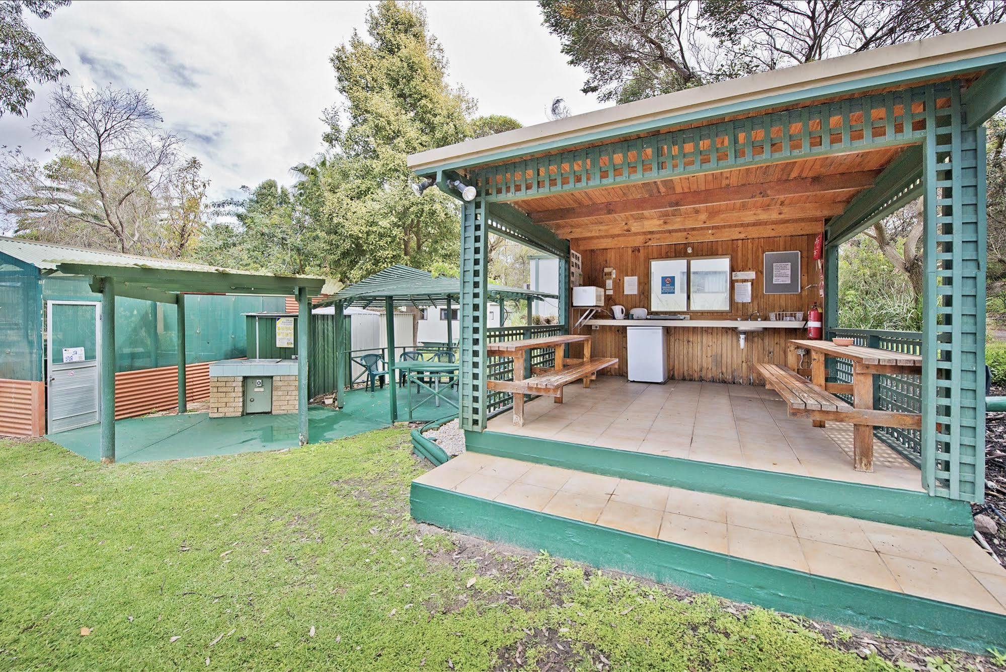 Acclaim Pine Grove Holiday Park Esperance Exterior foto